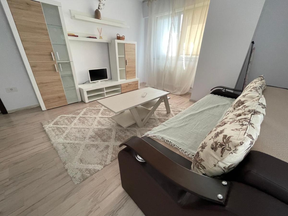Appartamento The Mirror - Quiet & Friendly Place In Copou Iasi Esterno foto